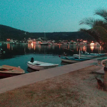 Private House Nena Vinisce