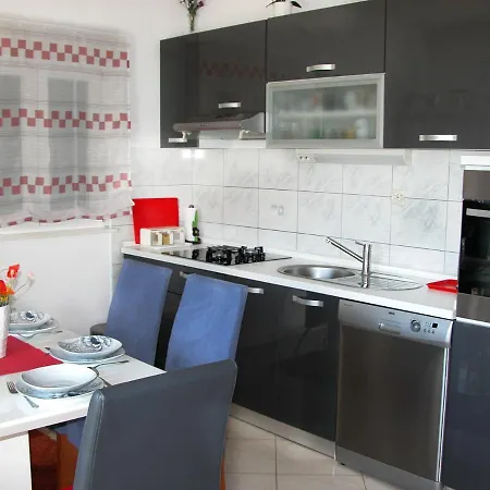 Private House Nena Vinisce