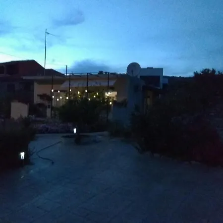 Holiday home Private House Nena Vinisce
