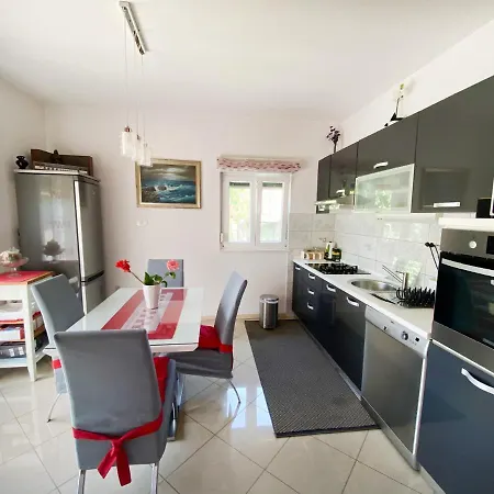 Private House Nena